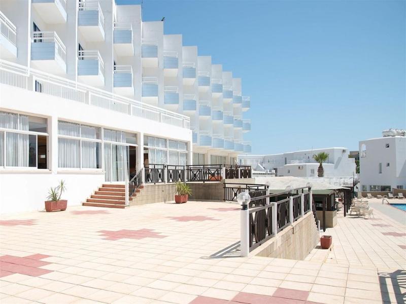 Polycarpia Hotel Pernera Exterior foto